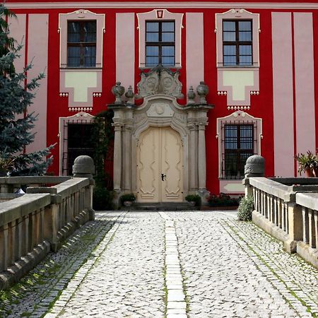 Boutique Palac Warmatowice Sienkiewiczowskie Legnica Exterior photo