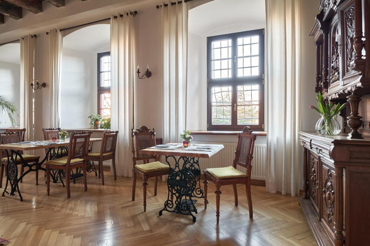 Boutique Palac Warmatowice Sienkiewiczowskie Legnica Exterior photo