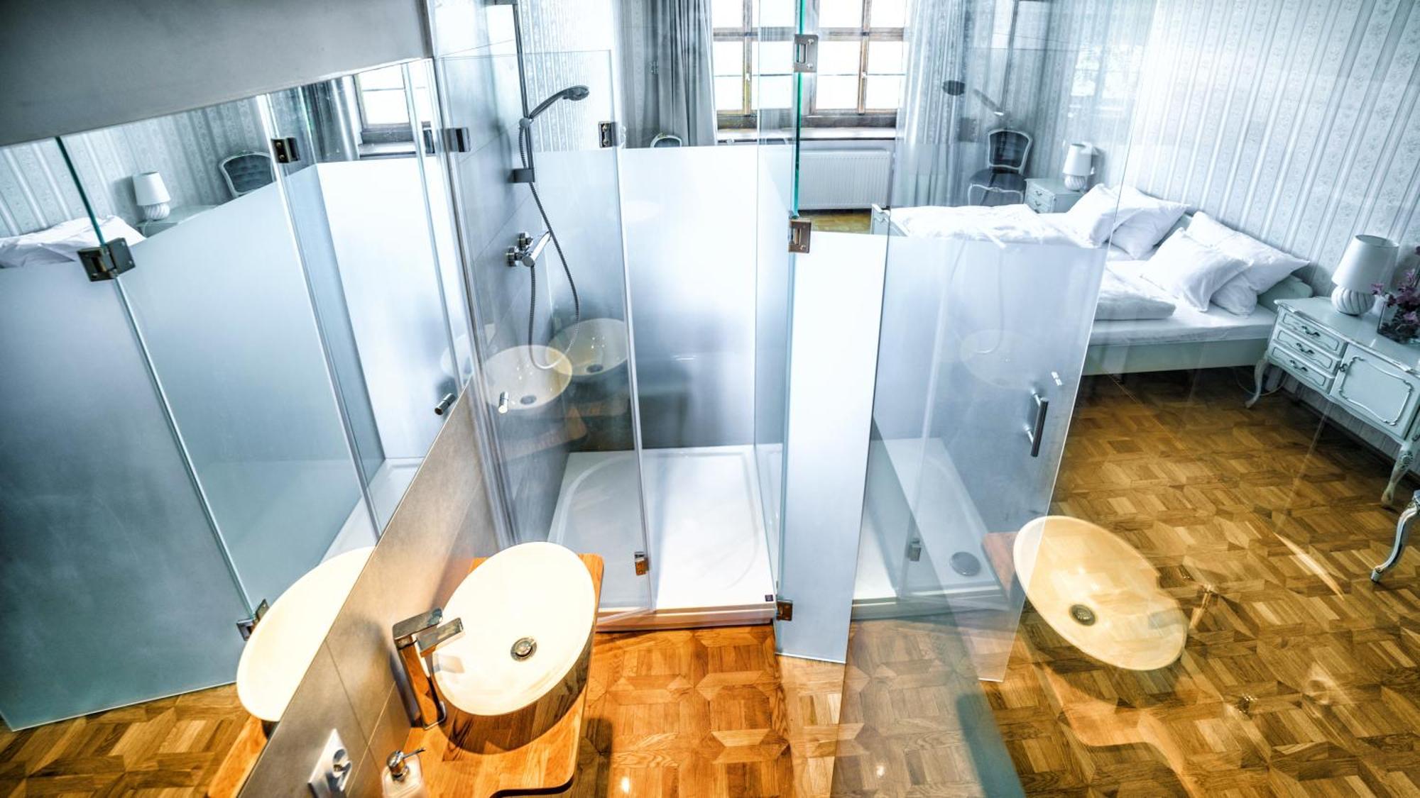Boutique Palac Warmatowice Sienkiewiczowskie Legnica Room photo